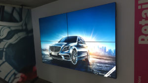 Large screen displays and interactive whiteboards 3